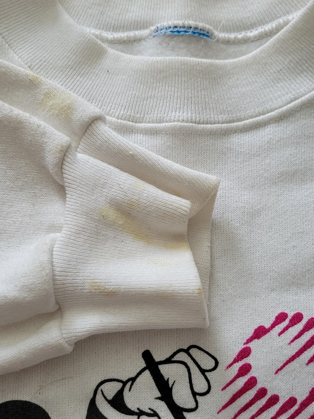 Vintage Disney White Mickey Mouse '20 Magical Years' Sweatshirt Womens - Picture 3 of 3